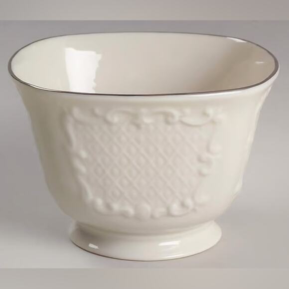 Vintage Lenox Canterbury Collection square accent bowl - Picture 1 of 4